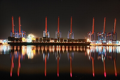 Fairness, Vertrauen und Zuverlässigkeit gepaart mit dem Willen zur Zusammenarbeit. Das ist das hanseatische Herz unseres Unternehmens.